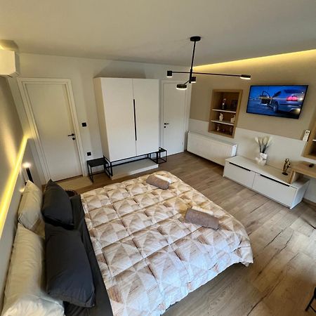 Suite Rooms - Fine Living Vevi Ngoại thất bức ảnh