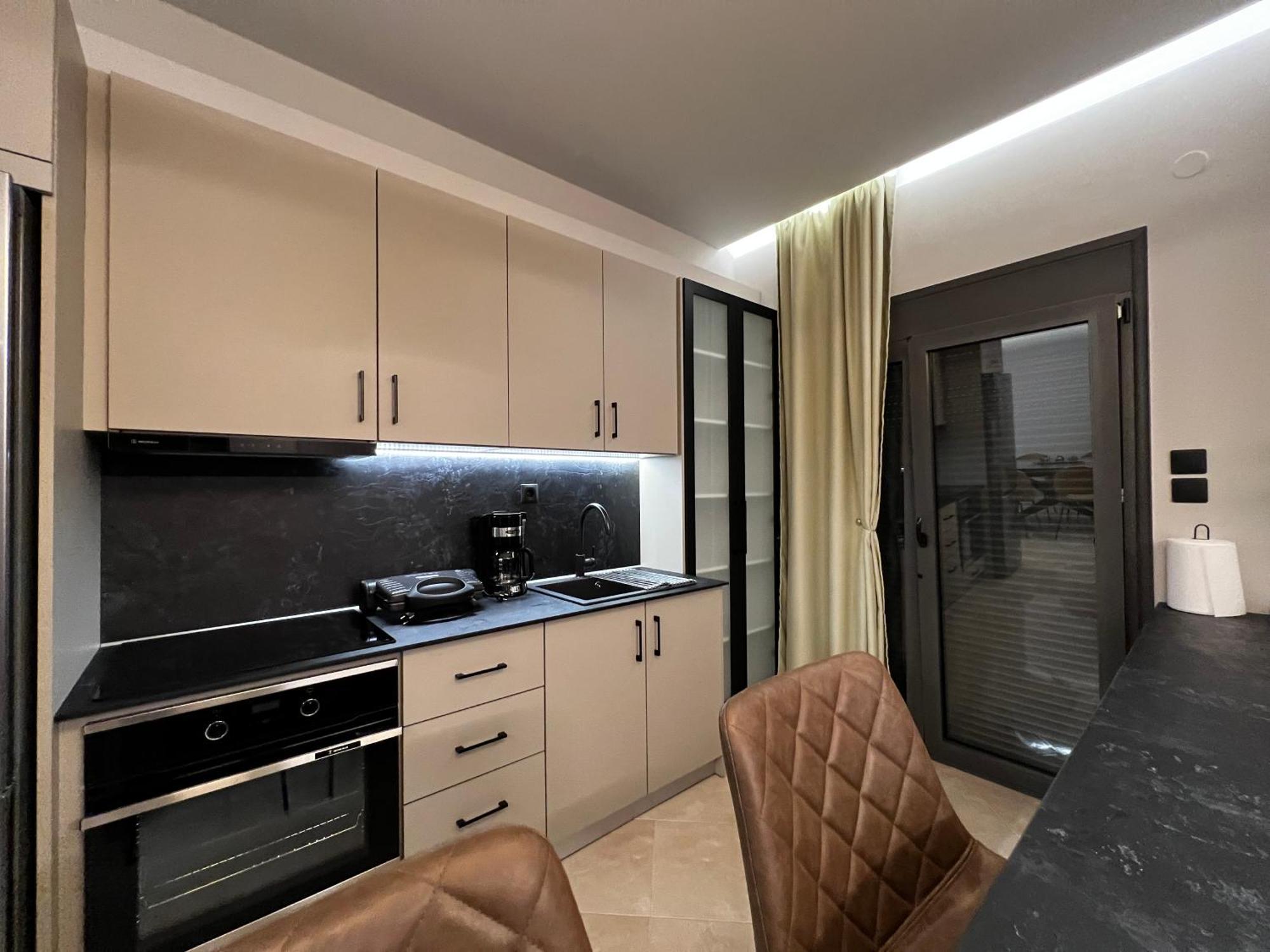 Suite Rooms - Fine Living Vevi Ngoại thất bức ảnh